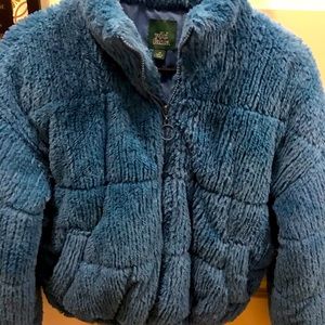 Nice fluffy winter/fall fashion jacket.  Size small